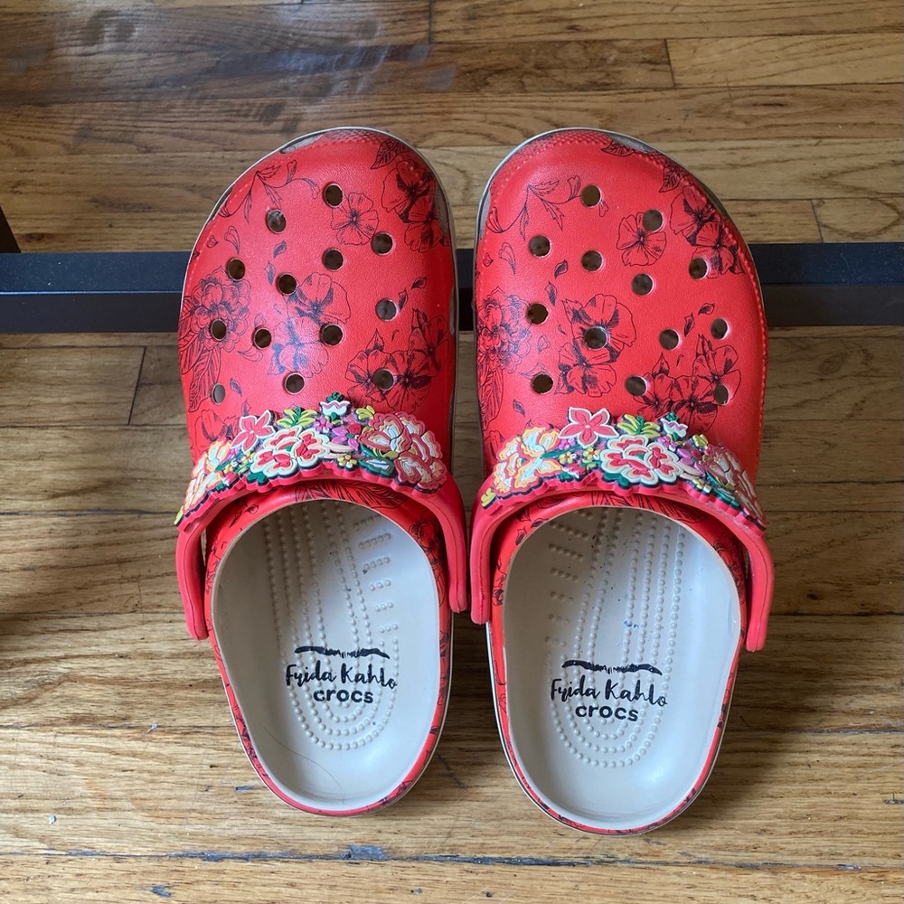 Frida Kahlo Crocs